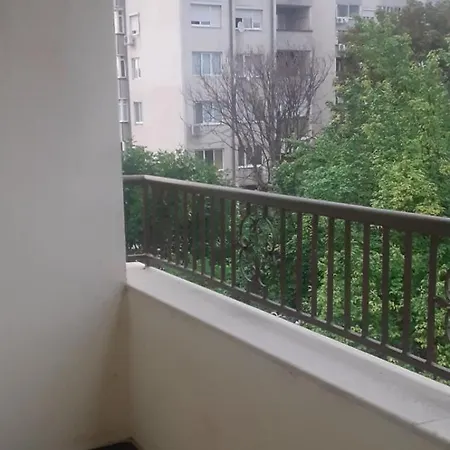 Διαμέρισμα Апартамент Плевен *